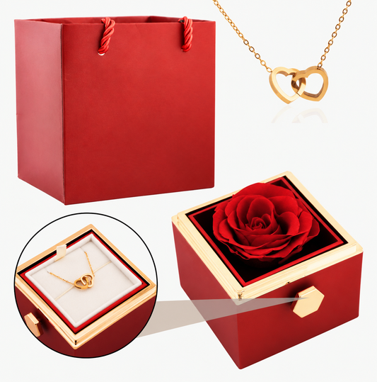 Caixa com Rosa e Colar Gravado