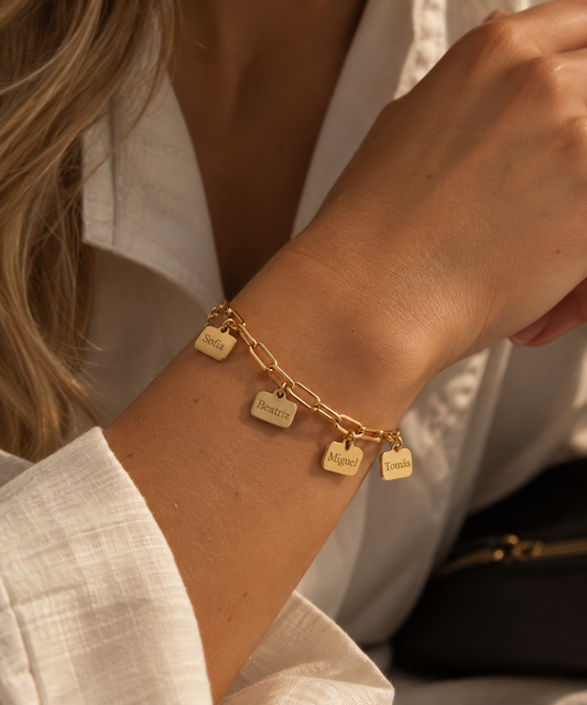 Pulseira Placas Pendentes