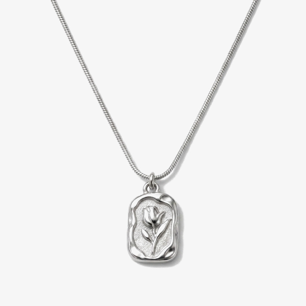 Colar Medalhão Floral Oval